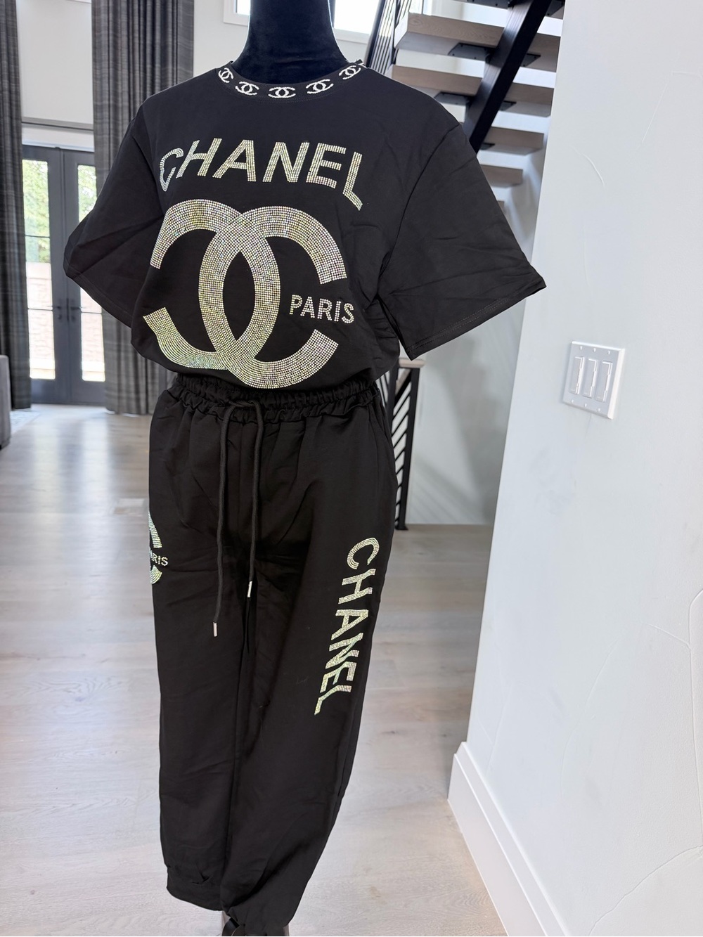 Black Logo Track Joggers and oversized tshirt size pantsuit tracksuit size M - Picture 4 of 10